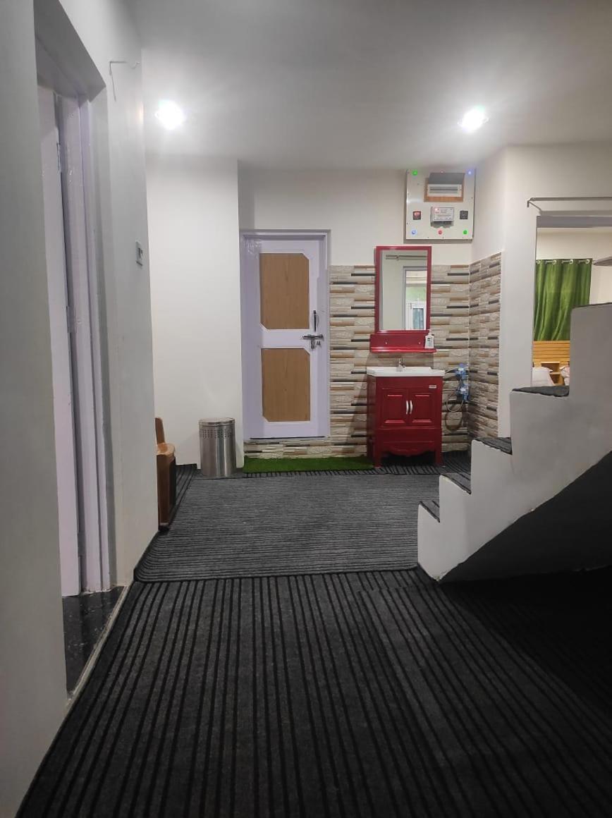 New Delight Hotel Kanzalwan Esterno foto