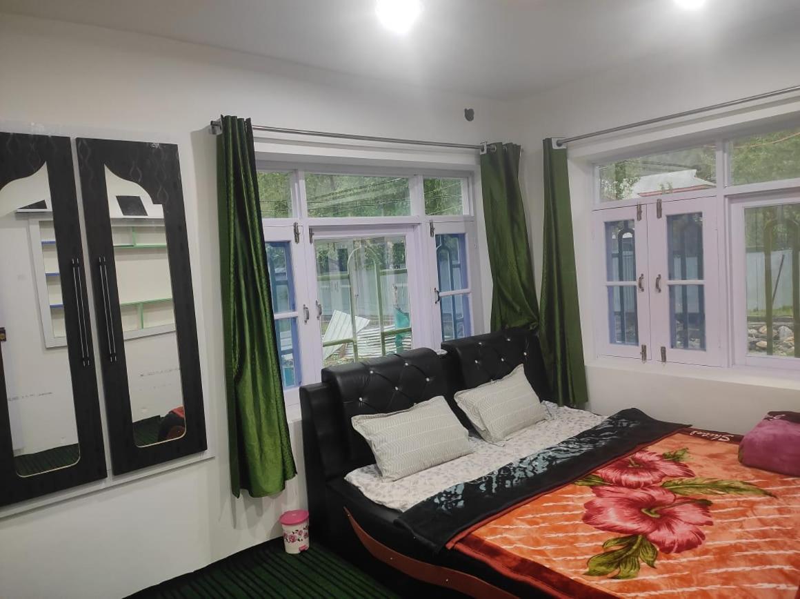 New Delight Hotel Kanzalwan Esterno foto